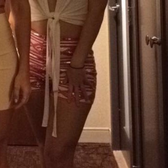 Ya Ya & Co. Glittery Salmon Shorts - Picture 4 of 7